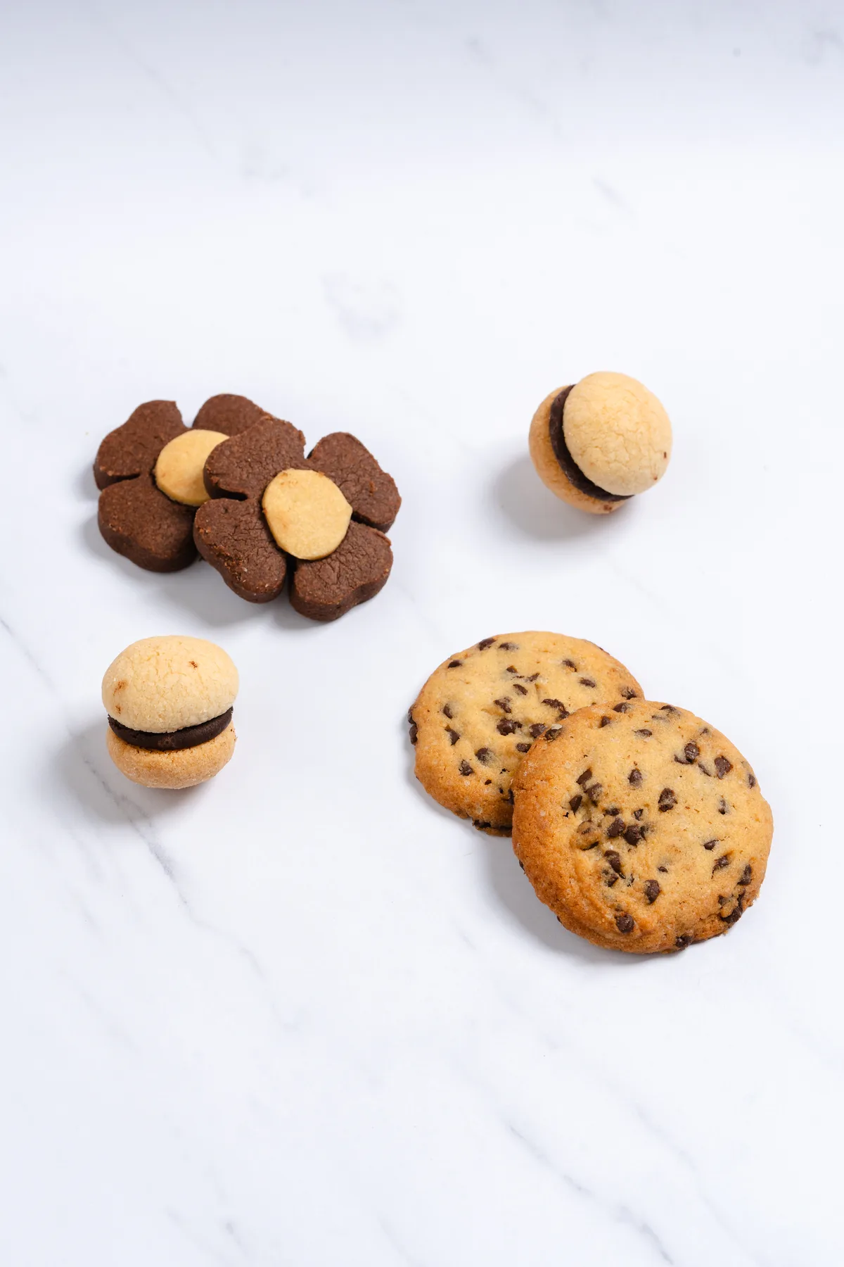 Vassoio di biscotti assortiti per catering