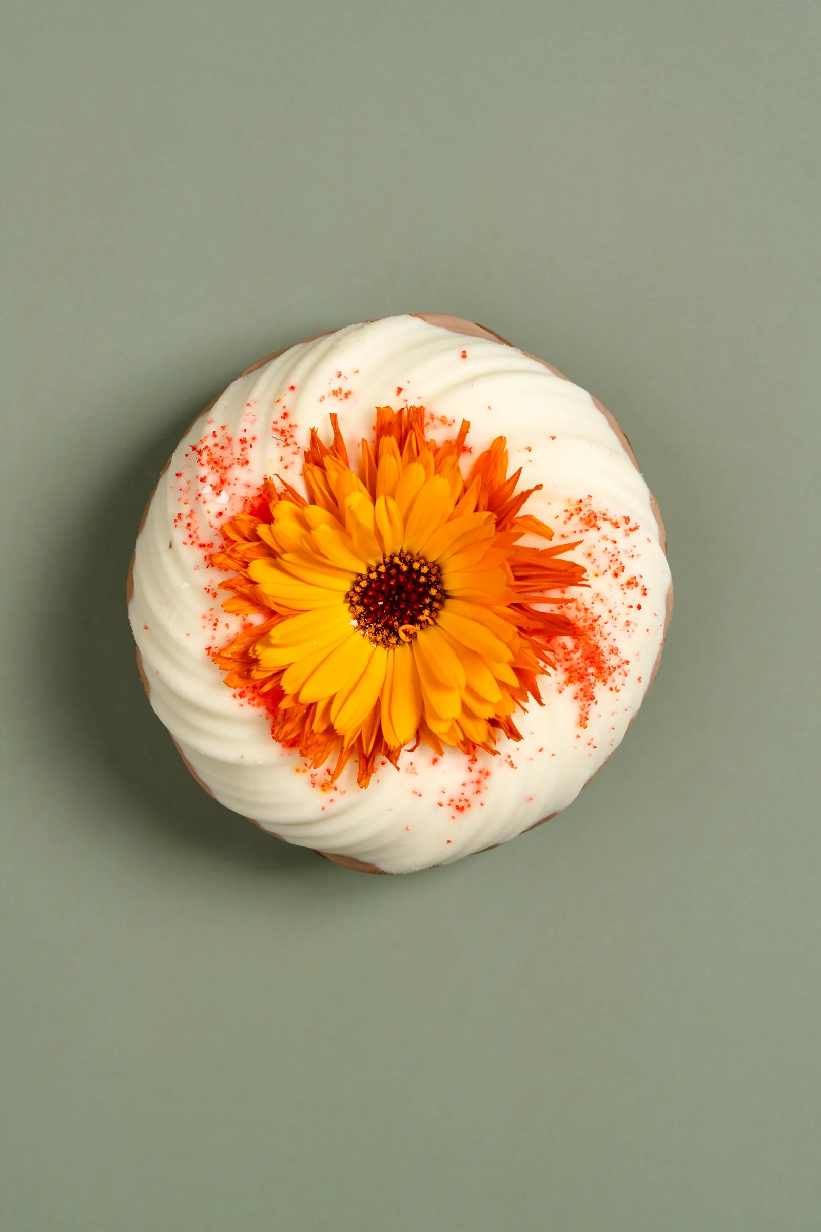 Monoporzione con fiore commestibile